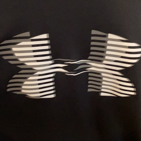 Under Armour HEATGEAR boys youth XL shirt - Picture 5 of 5